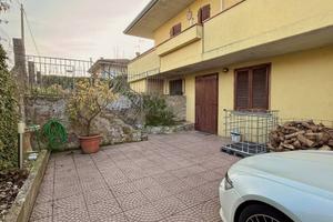 Calcinato Ampio trilocale ingresso indipendente e