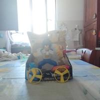 Personaggio di Vegeta che spara girandole