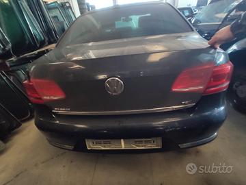 Volkswagen Passat b7 anno 2013 ricambi usati