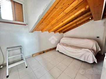 2 LOCALI A LA SPEZIA