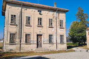 Rustico con terreno a Gonzaga MN