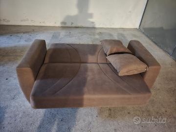 DIVANI IN SIMIL CAMOSCIO