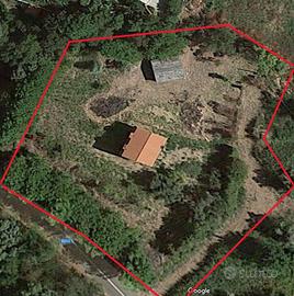 Terreno vista mare 4400 mq con rustico di 270 mq