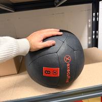 Palla medica gigante 8 kg – Come nuova!