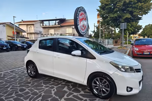 Toyota Yaris 1.0 5 porte Lounge