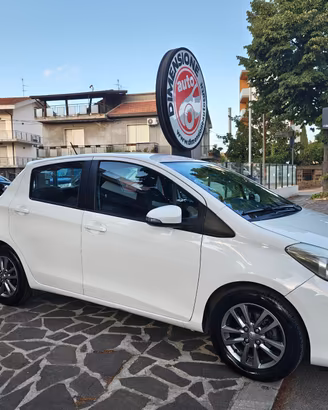 Toyota Yaris 1.0 5 porte Lounge