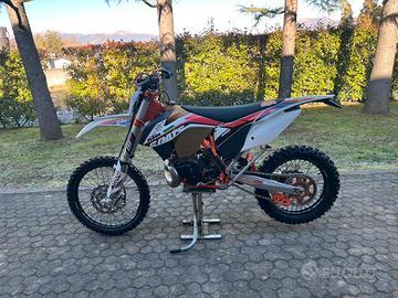 Ktm exc 250 2t  six days 2013