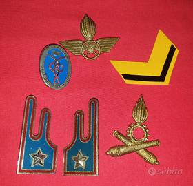 Esercito Italiano- fregi - mostrine - distintivi 