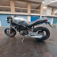 Ducati Monster 750