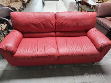 Divano rosso 2 posti