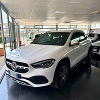 MERCEDES GLA (H247) GLA 200 d Automati...