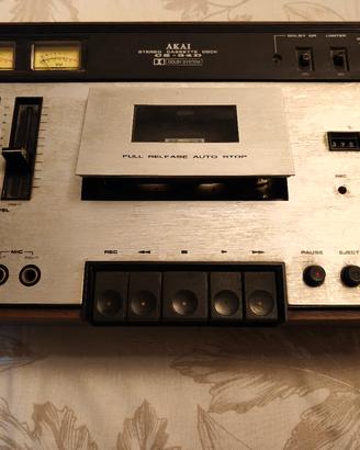 stereo cassette deck Akai 