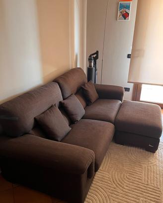 Divano letto3 posti con pouf penisola poltronesofa