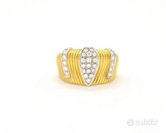 Anello oro giallo e diamanti Ct 0,50