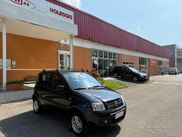 Fiat Panda 1.3 MJT 16V DPF 4x4 Climbing
