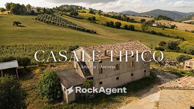 Rustico / Casale di 223 m² con più di 5 locali a A