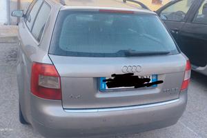 audi A4 TDI 2500 V6 180 CV con trazione quattro 