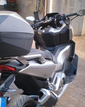 Honda Forza 750
