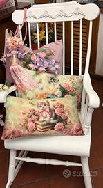 Shabby sedia  a dondolo decorata