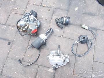 X-Max 250 '06: motore carburatore pompa testa