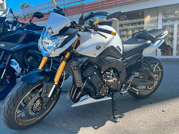 Yamaha FZ8