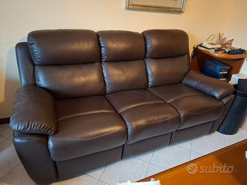 DIVANO PELLE