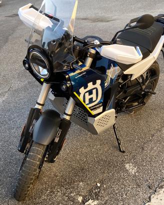 HUSQVARNA Norden 901 expedition