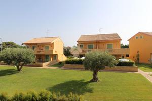 4 LOCALI A ISOLA DI CAPO RIZZUTO