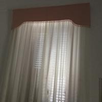 Coppia di tende con mantovane rosa