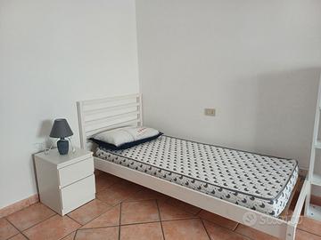 Via Amendola camera singola