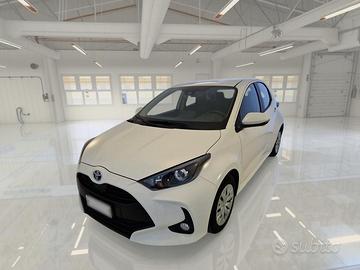 TOYOTA YARIS HYBRID BUSINESS MY21 AUTO 5 PORTE BER