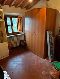 mobile contenitore con scrivania integrata