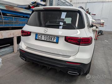 Mercedes-Benz GLB 250 4MATIC AMG Line Premium Plus