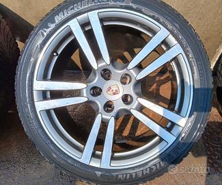 Cerchi 21e gomme invernali Porsche Cayenne e Macan