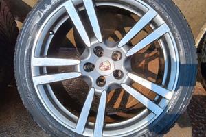 Cerchi 21e gomme invernali Porsche Cayenne e Macan