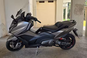 kymco ak 550 premium