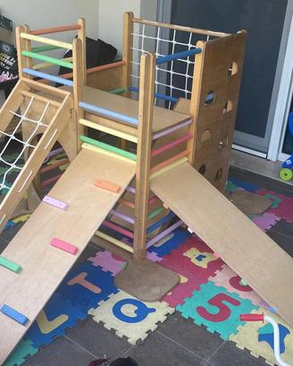 Struttura in legno parco giochi scivolo arrapicare
