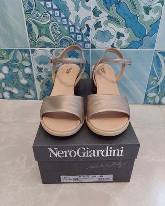 Sandali NeroGiardini champagne in pelle tg 39