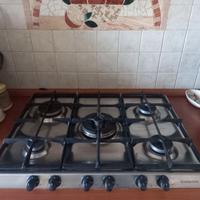 Piano cottura 5 fuochi Ariston inox/ghisa