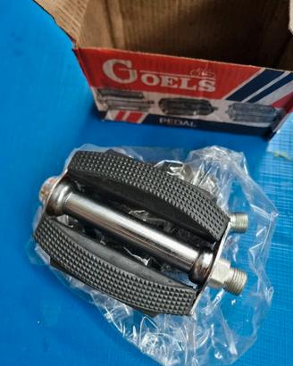 Coppia Pedali Piaggio 30 coppie