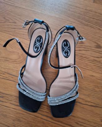 Sandali perfetti,  numero 38 con brillantini 