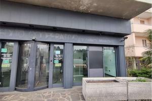 Casatenovo 300 mq commerciali