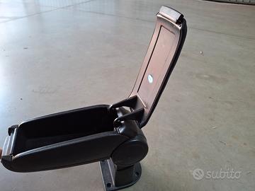 bracciolo toyota yaris