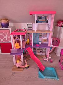 Casa dei sogni di barbie e altro