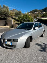 Alfa Romeo 159