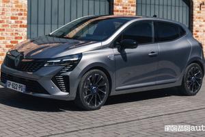 Nuova Renault Clio 2024 restayling per ricambio
