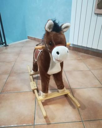 cavallino a dondolo 