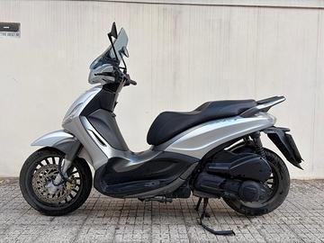 Beverly 300 sport