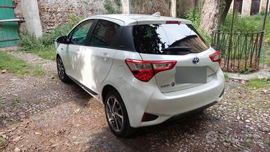 toyota yaris hybrid y20