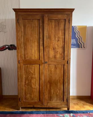 Armadio di legno